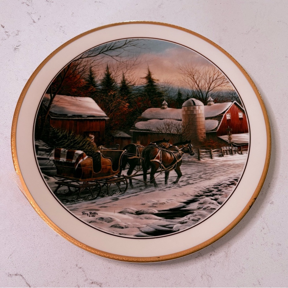 Terry Redlin 1986 Winter Scene Decorative Plate 10-1/2” Great Condition